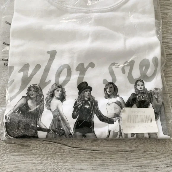 Taylor Swift Eras White T shirt - Picture 3 of 4